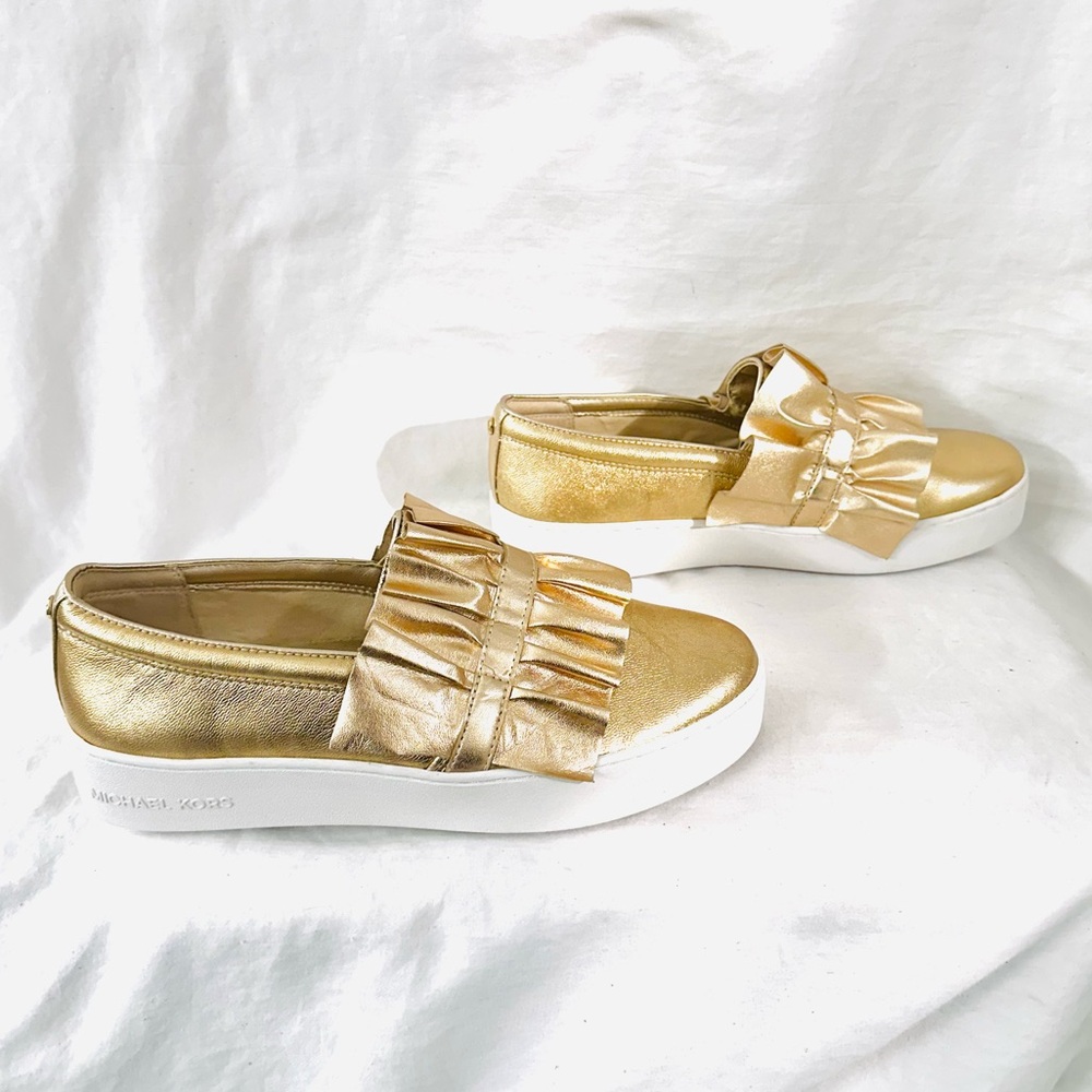 Michael Kors New Bella Sip on Ruffle Metallic Leather Platform Flats - Picture 4 of 17
